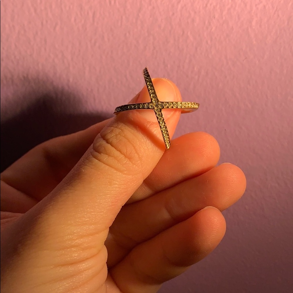 Criss Cross Ring
